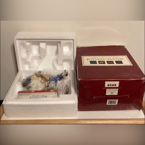 Woodland Hunter - Trail of Painted Ponies #12220 First Edition - Picture 6 of 6